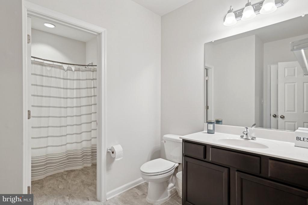 Leesburg, Virginia, 20176, United States, 7 Bedrooms Bedrooms, ,7 BathroomsBathrooms,Residential,For Sale,1941284