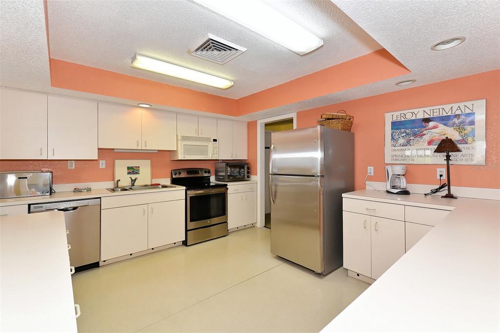 Longboat Key, Florida, 34228, United States, 2 Bedrooms Bedrooms, ,2 BathroomsBathrooms,Residential,For Sale,1989062