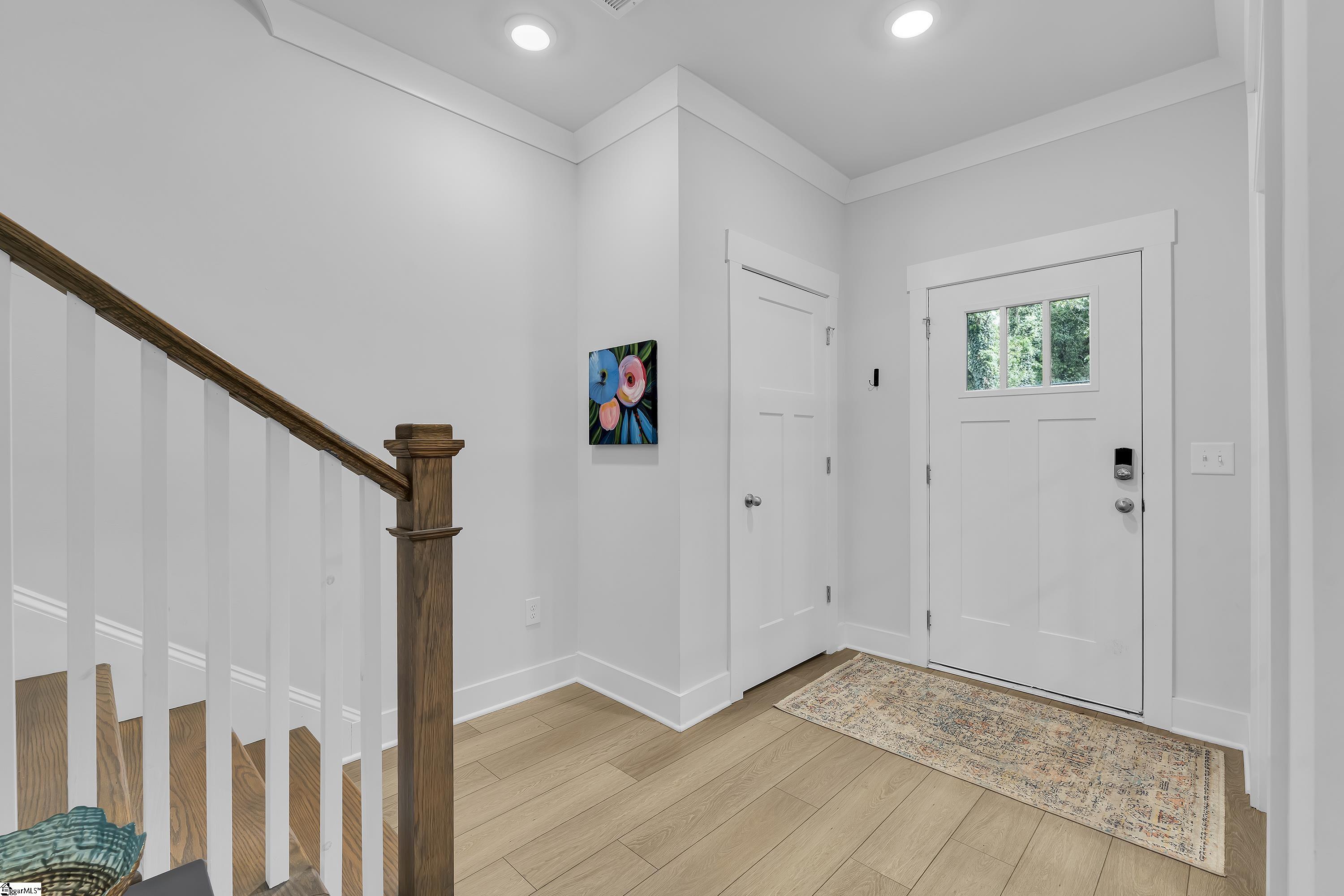 Greenville, South Carolina, 29605, United States, 3 Bedrooms Bedrooms, ,4 BathroomsBathrooms,Residential,For Sale,1958352