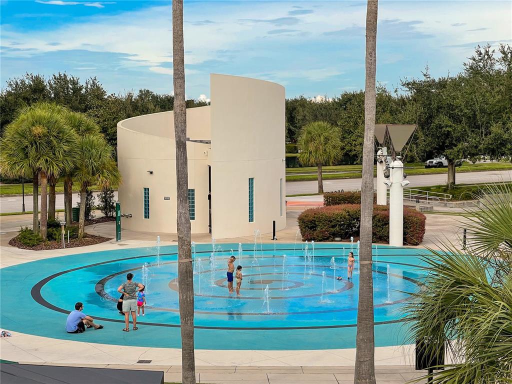 Lithia, Florida, 33547, United States, 5 Bedrooms Bedrooms, ,4 BathroomsBathrooms,Residential,For Sale,1997364