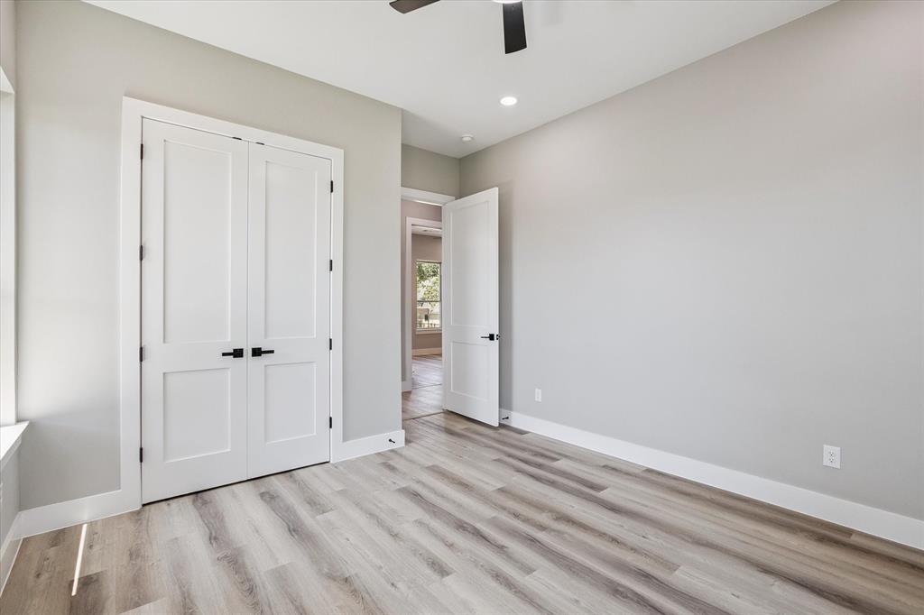 Arlington, Texas, 76012, United States, 4 Bedrooms Bedrooms, ,3 BathroomsBathrooms,Residential,For Sale,1976535