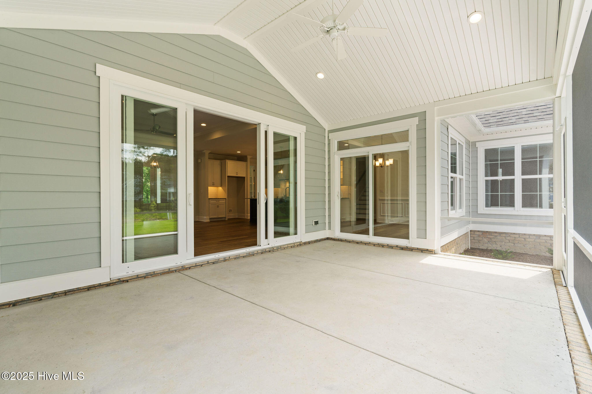 Leland, North Carolina, 28451, United States, 3 Bedrooms Bedrooms, ,4 BathroomsBathrooms,Residential,For Sale,1805134