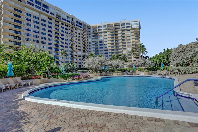 Lauderdale By The Sea, Florida, 33308, United States, 2 Bedrooms Bedrooms, ,2 BathroomsBathrooms,Residential,For Sale,1898422