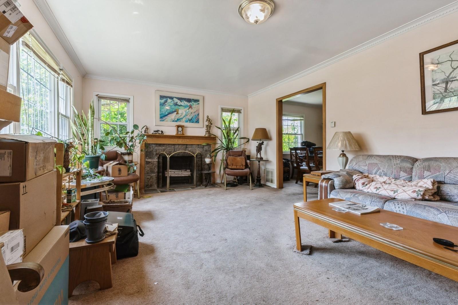 Beechhurst, New York, 11357, United States, 3 Bedrooms Bedrooms, ,2 BathroomsBathrooms,Residential,For Sale,1846806