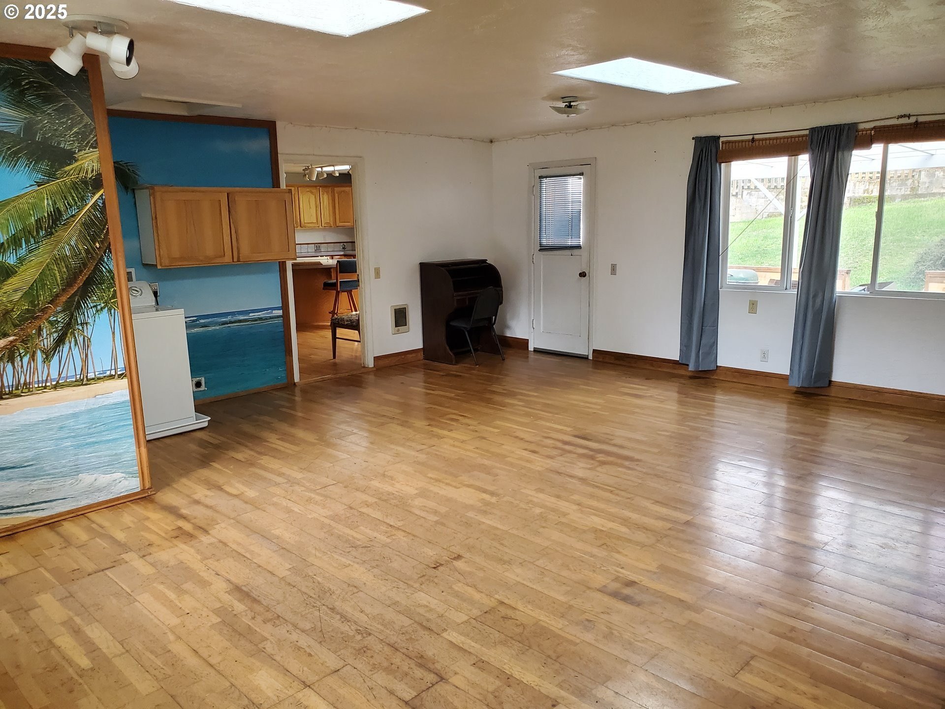 Pleasant Hill, Oregon, 97455, United States, 4 Bedrooms Bedrooms, ,3 BathroomsBathrooms,Residential,For Sale,1753097