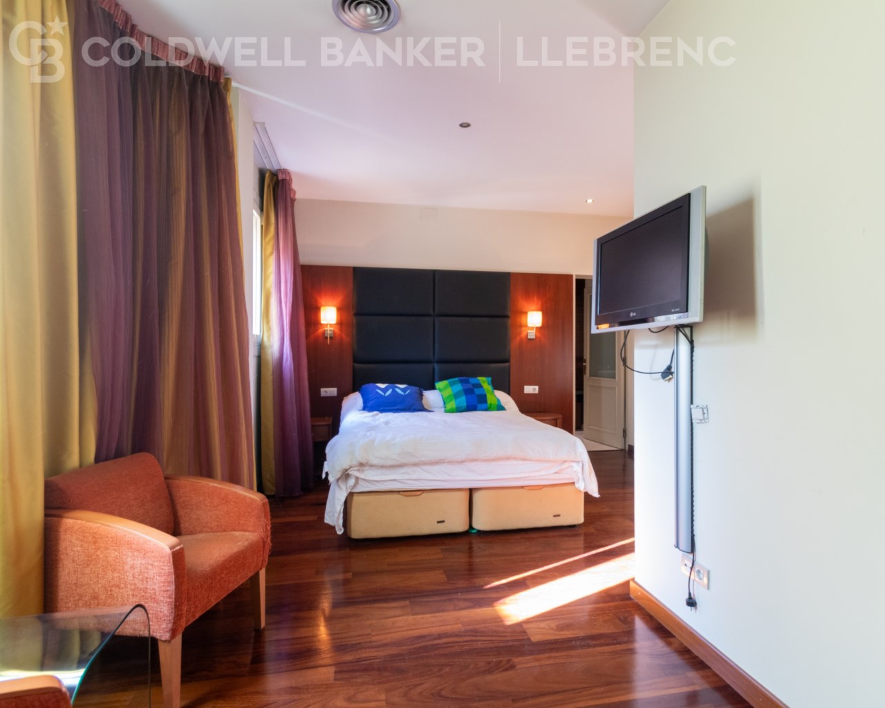 Barcelona, Catalonia, ES, 3 Bedrooms Bedrooms, ,3 BathroomsBathrooms,Residential,For Sale,1448508