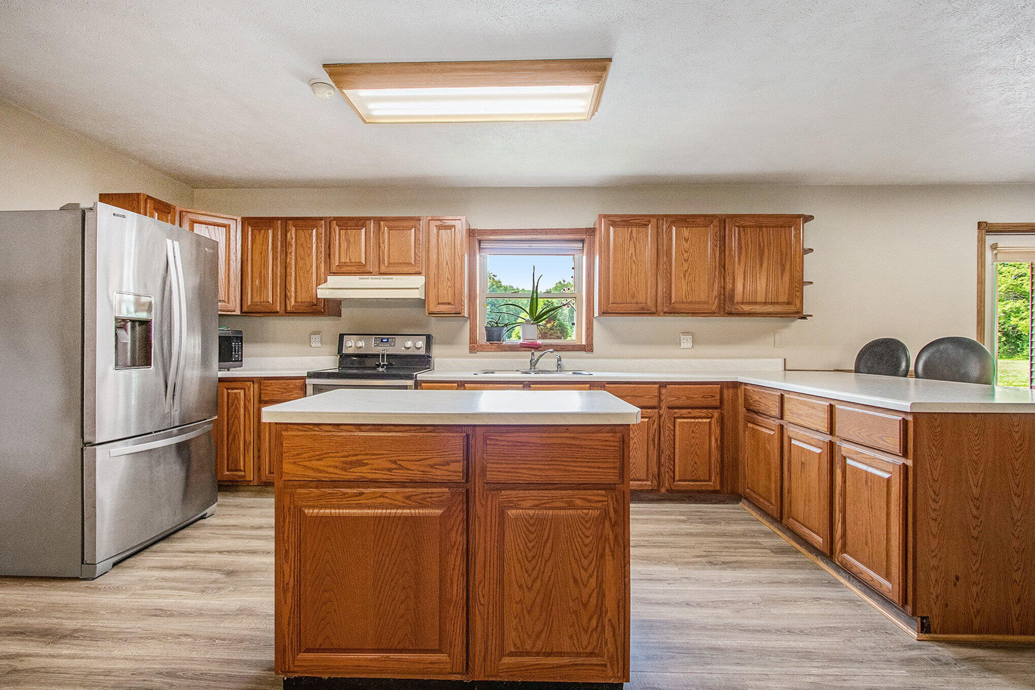 Niles, Michigan, 49120, United States, 2 Bedrooms Bedrooms, ,2 BathroomsBathrooms,Residential,For Sale,1979115