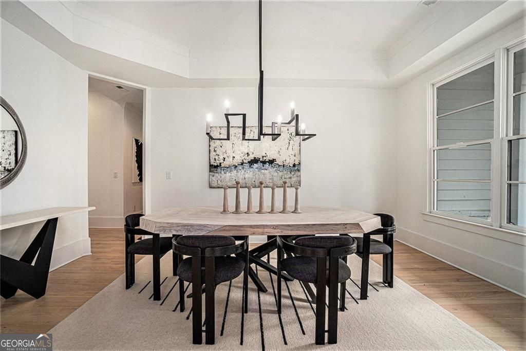 Alpharetta, Georgia, 30009, United States, 5 Bedrooms Bedrooms, ,4 BathroomsBathrooms,Residential,For Sale,1899249