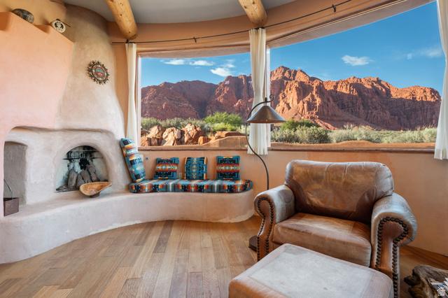 Ivins, Utah, 84738, United States, 3 Bedrooms Bedrooms, ,3 BathroomsBathrooms,Residential,For Sale,2048835