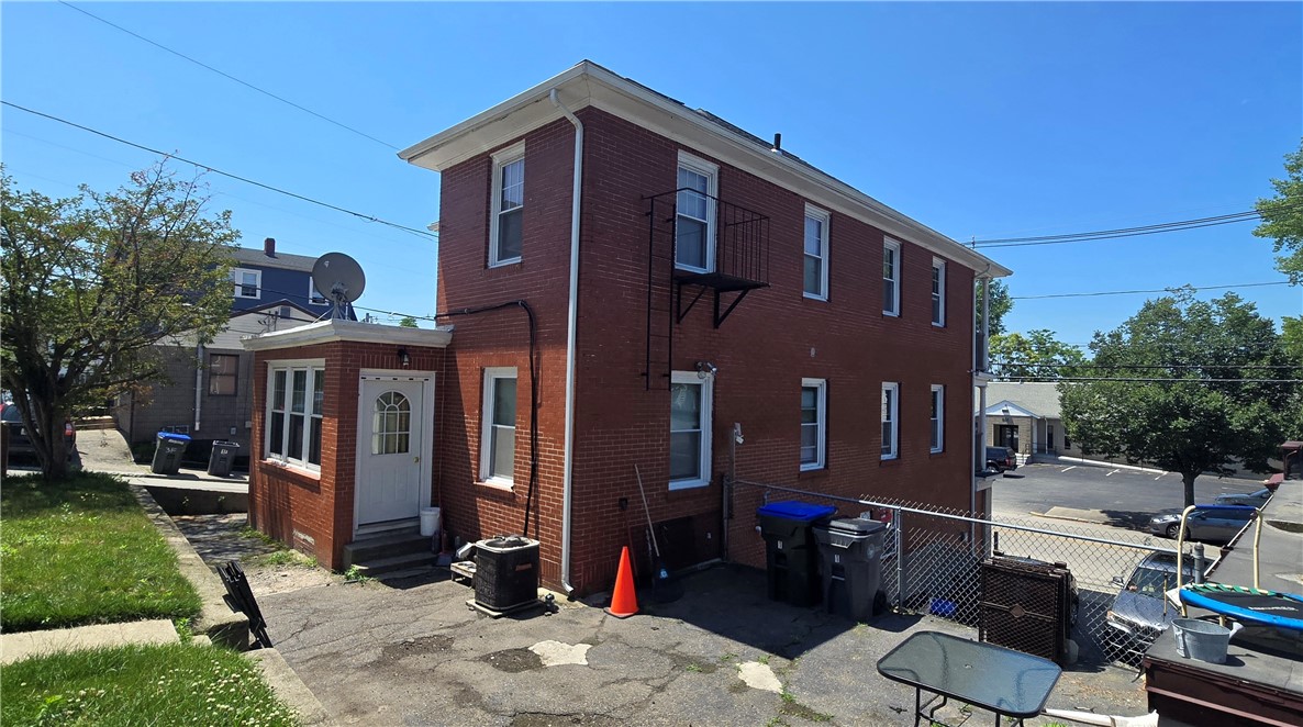 Providence, Rhode Island, 02904, United States, 6 Bedrooms Bedrooms, ,3 BathroomsBathrooms,Residential,For Sale,1916966