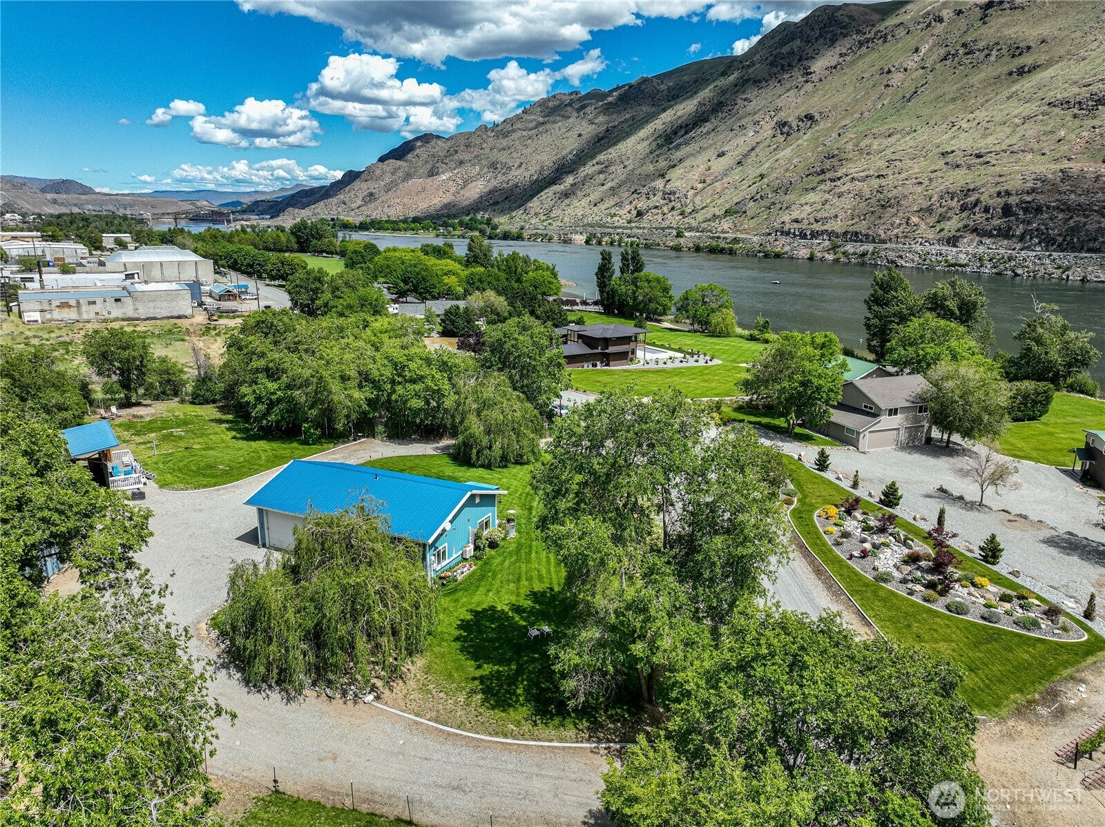 Chelan Falls, Washington, 98817, United States, 1 Bedroom Bedrooms, ,1 BathroomBathrooms,Residential,For Sale,1828092