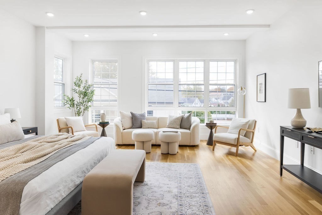 Marlborough, Massachusetts, 01752, United States, 2 Bedrooms Bedrooms, ,2 BathroomsBathrooms,Residential,For Sale,1988023