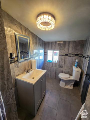 Bountiful, Utah, 84010, United States, 4 Bedrooms Bedrooms, ,3 BathroomsBathrooms,Residential,For Sale,1978564