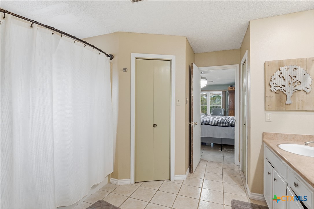 New Braunfels, Texas, 78130, United States, 3 Bedrooms Bedrooms, ,2 BathroomsBathrooms,Residential,For Sale,2049133