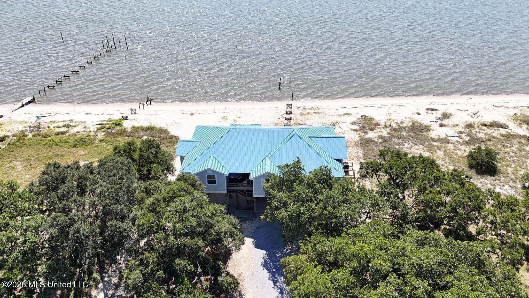 Belle Fontaine Dr, Ocean Springs, MS 39564
