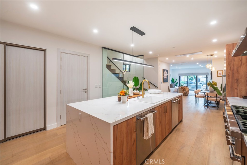 Huntington Beach, California, 92648, United States, 3 Bedrooms Bedrooms, ,5 BathroomsBathrooms,Residential,For Sale,2003455