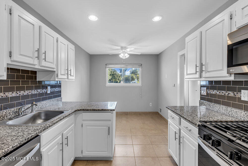 Tinton Falls, New Jersey, 07724, United States, 3 Bedrooms Bedrooms, ,3 BathroomsBathrooms,Residential,For Sale,1923541