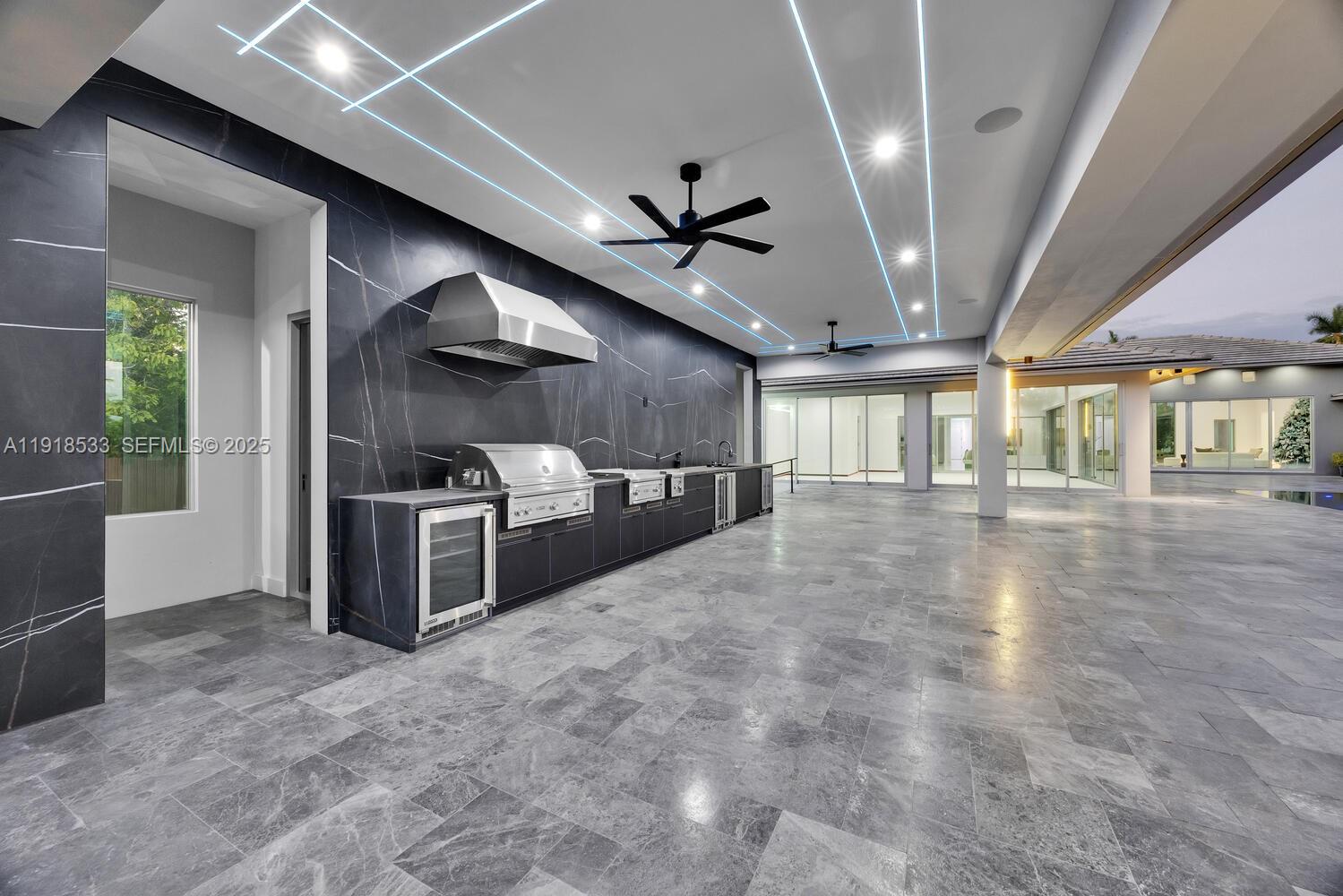 Miami, Florida, 33173, United States, 6 Bedrooms Bedrooms, ,7 BathroomsBathrooms,Residential,For Sale,2001798