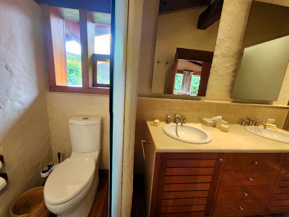 Valle de Bravo, Estado de méxico, 51200, Mexico, 4 Bedrooms Bedrooms, ,4 BathroomsBathrooms,Residential,For Sale,1998438