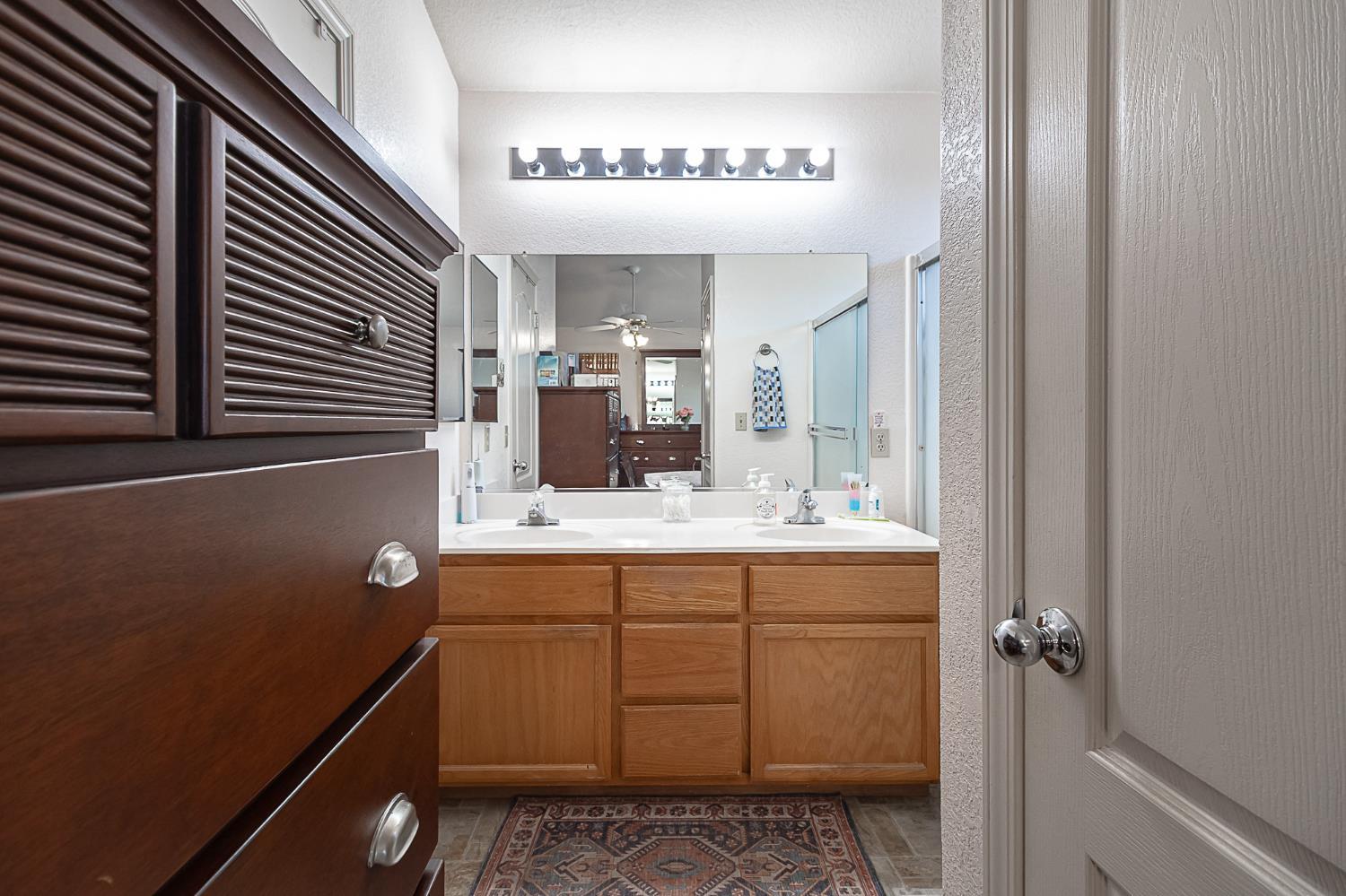 Salida, California, 95368, United States, 4 Bedrooms Bedrooms, ,3 BathroomsBathrooms,Residential,For Sale,1975625