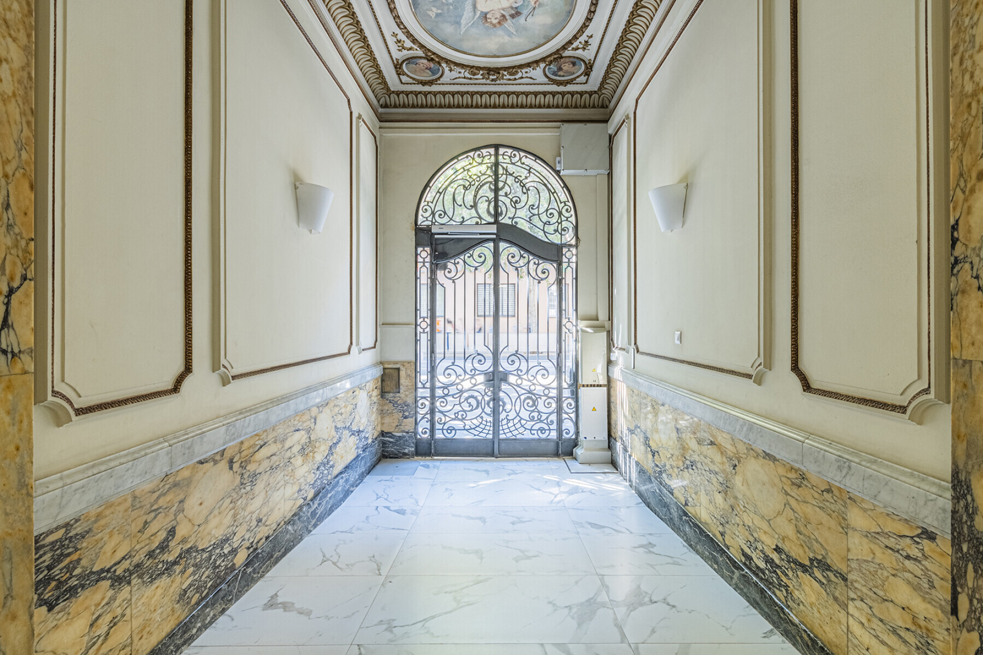 Exclusive brand new home in a regal estate on Mallorca Street - 物件實景