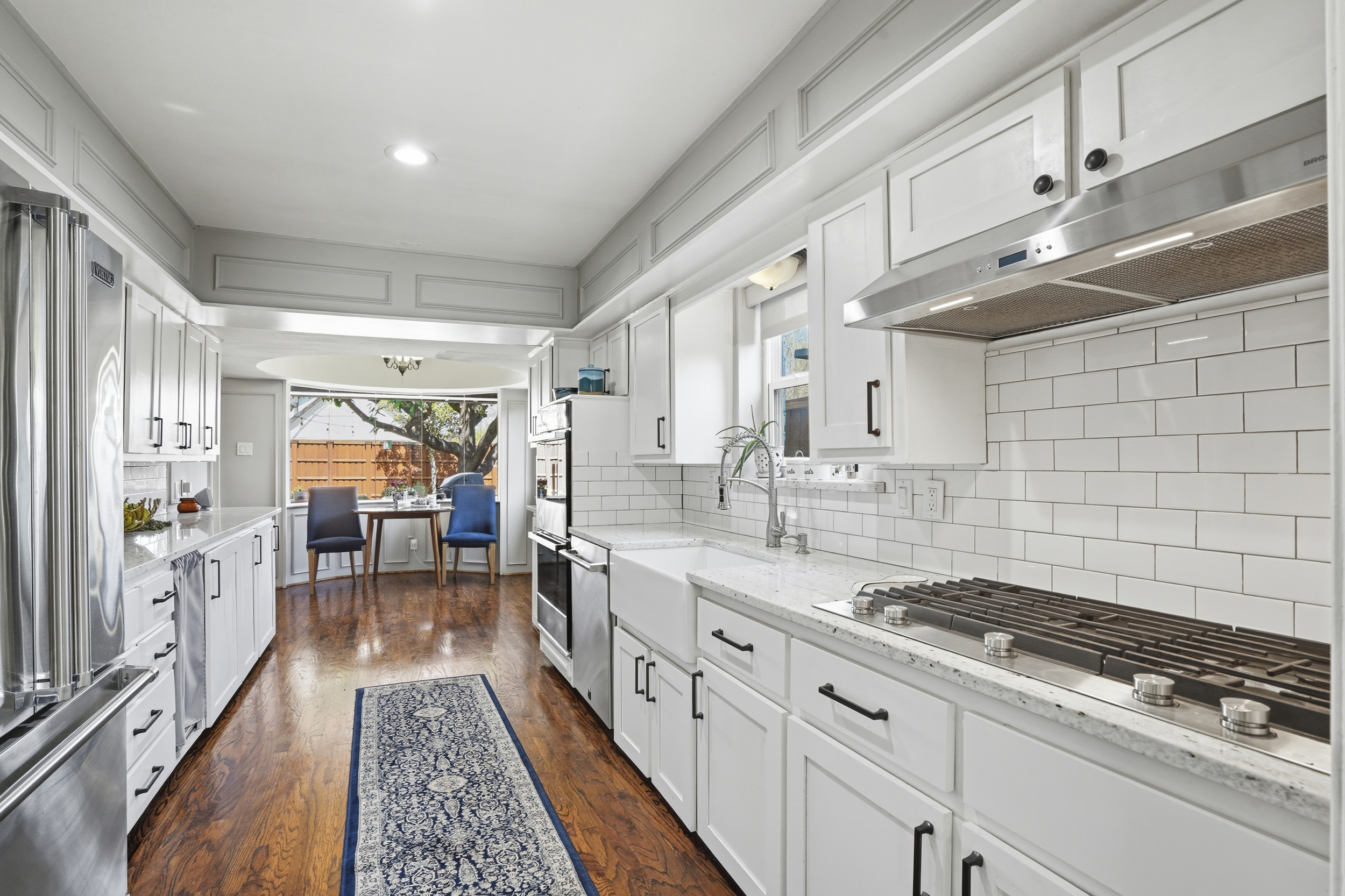  9683 Whitehurst Drive - 物件實景