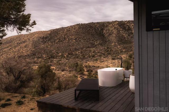 Pioneertown, California, 92268, United States, 2 Bedrooms Bedrooms, ,2 BathroomsBathrooms,Residential,For Sale,1990381