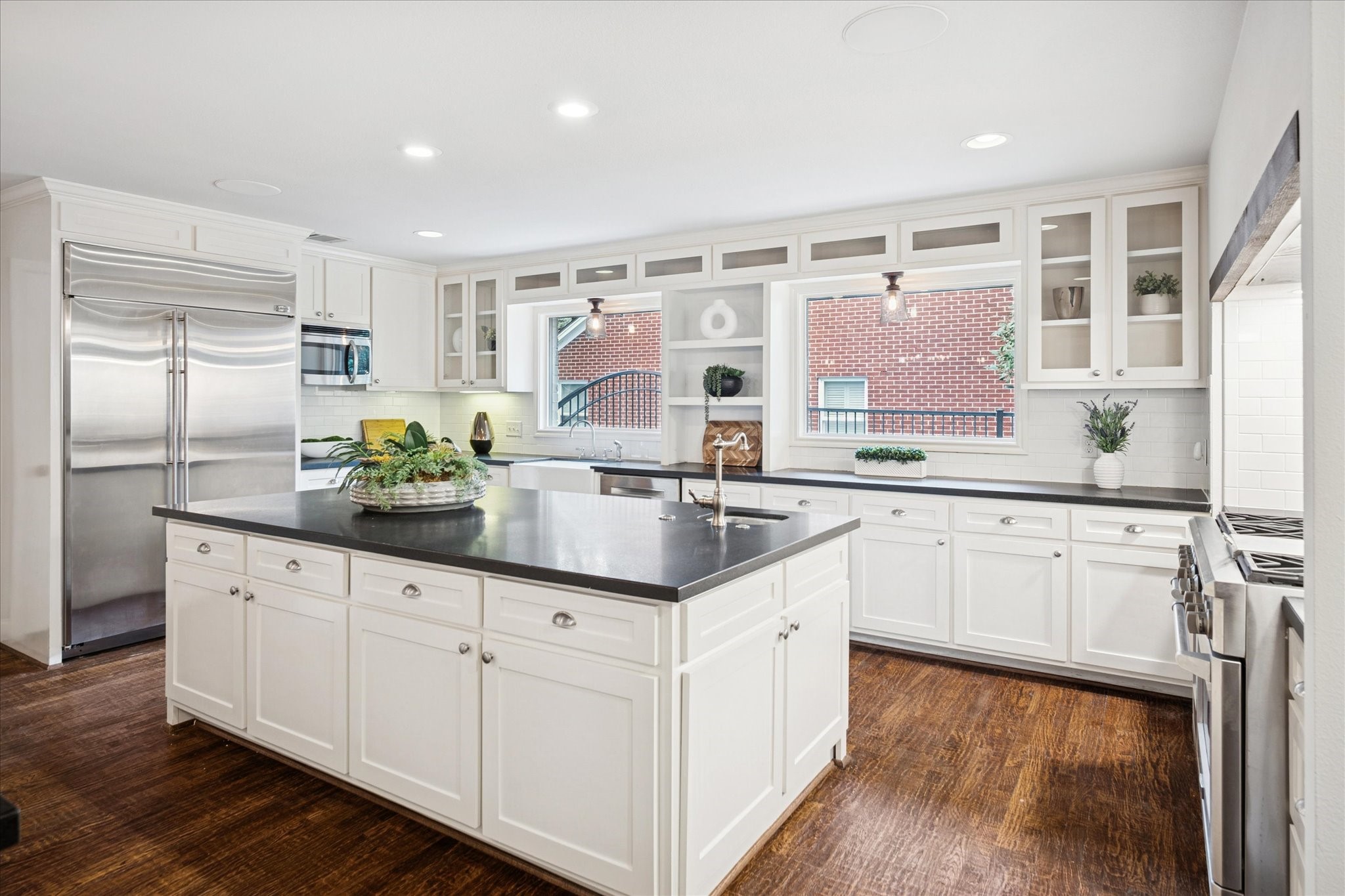 Dallas, Texas, 75230, United States, 4 Bedrooms Bedrooms, ,5 BathroomsBathrooms,Residential,For Sale,2003211