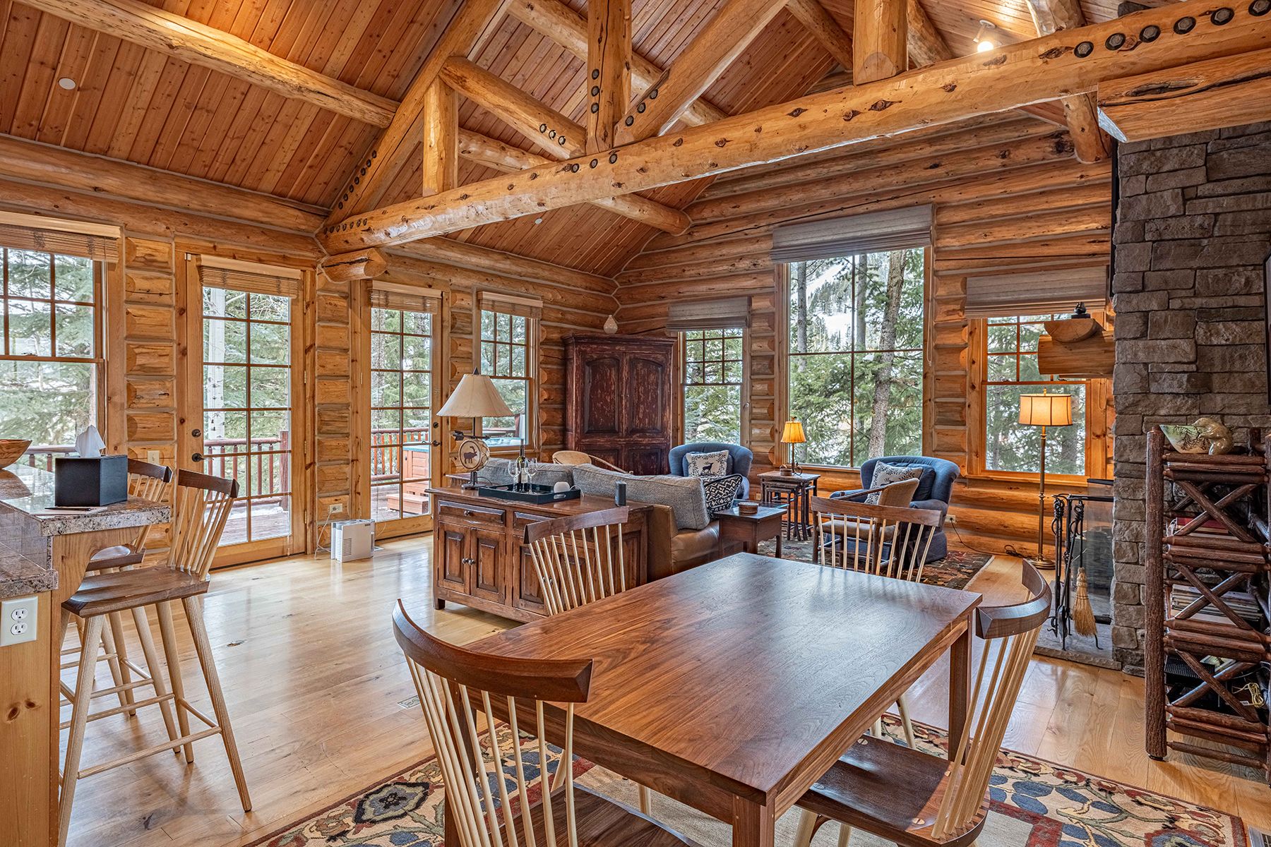  Ski-In Ski-Out Luxury Cabin  Jackson Hole Mountain Resort  Teton Village WY - 物件實景