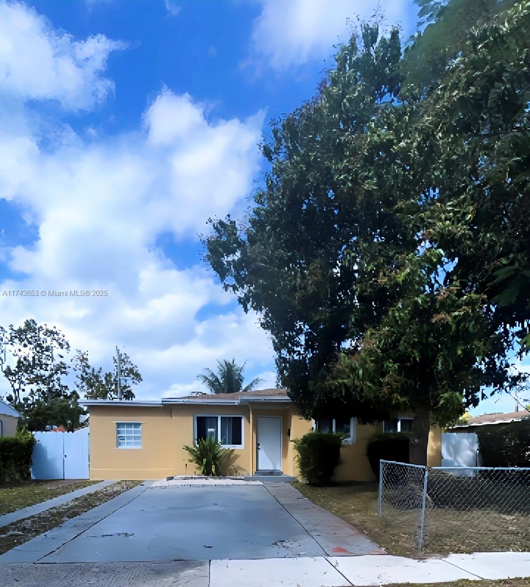 North Miami Beach, Florida, 33162, United States, 3 Bedrooms Bedrooms, ,1 BathroomBathrooms,Residential,For Sale,1708603