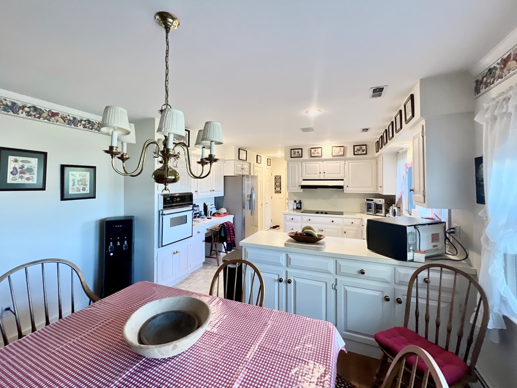 Onancock, Virginia, 23417, United States, 2 Bedrooms Bedrooms, ,2 BathroomsBathrooms,Residential,For Sale,1971701