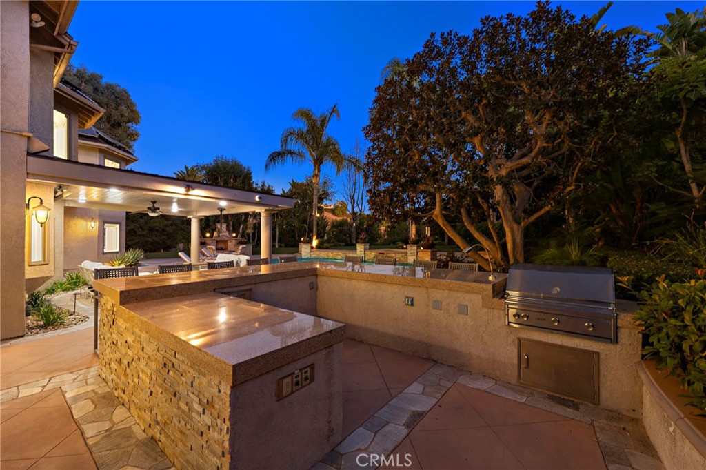 Laguna Hills, California, 92653, United States, 7 Bedrooms Bedrooms, ,5 BathroomsBathrooms,Residential,For Sale,1941687