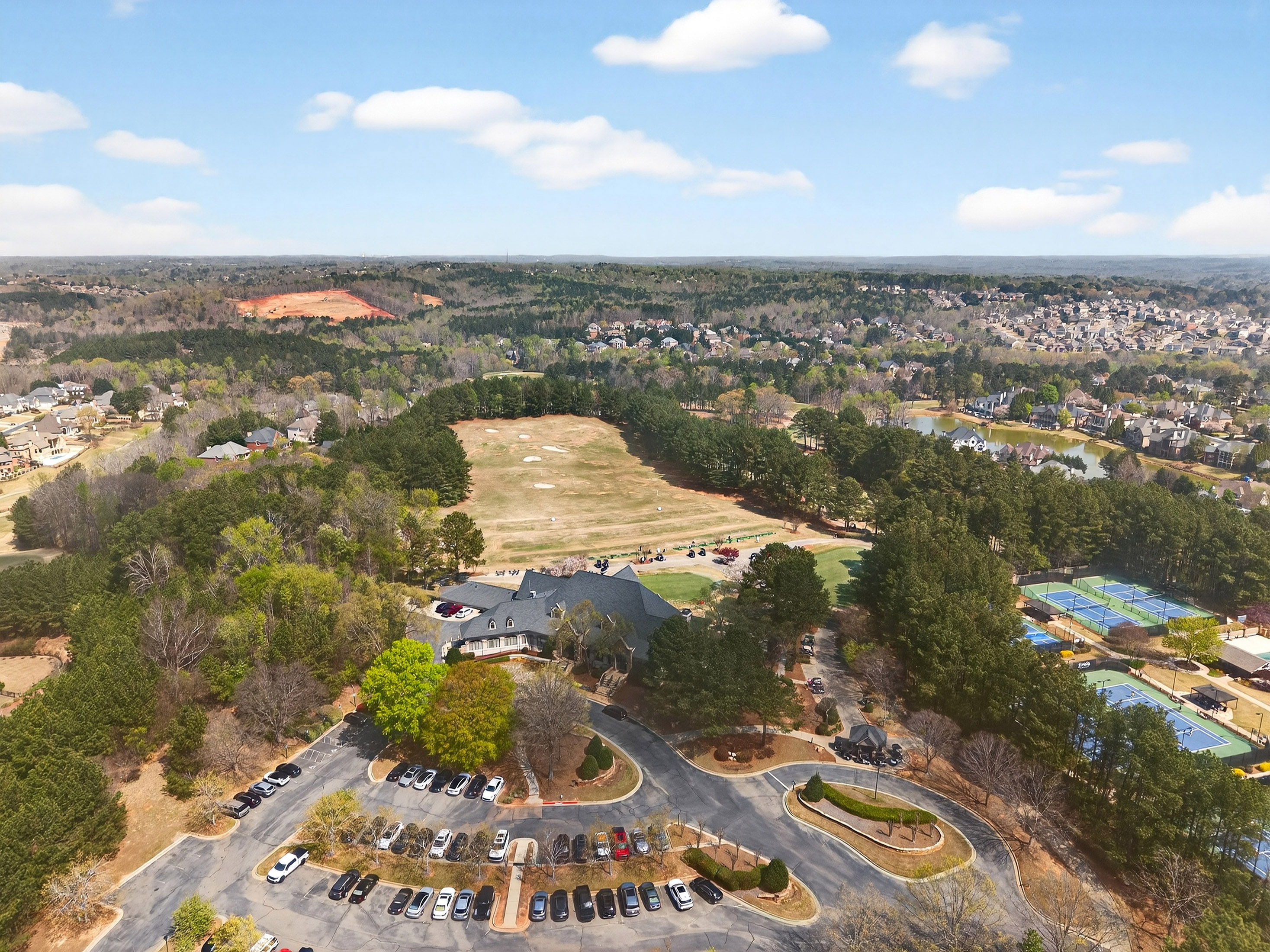  Exquisite Luxury Living with Resort-Style Amenities at St Marlo Country Club - 物件實景