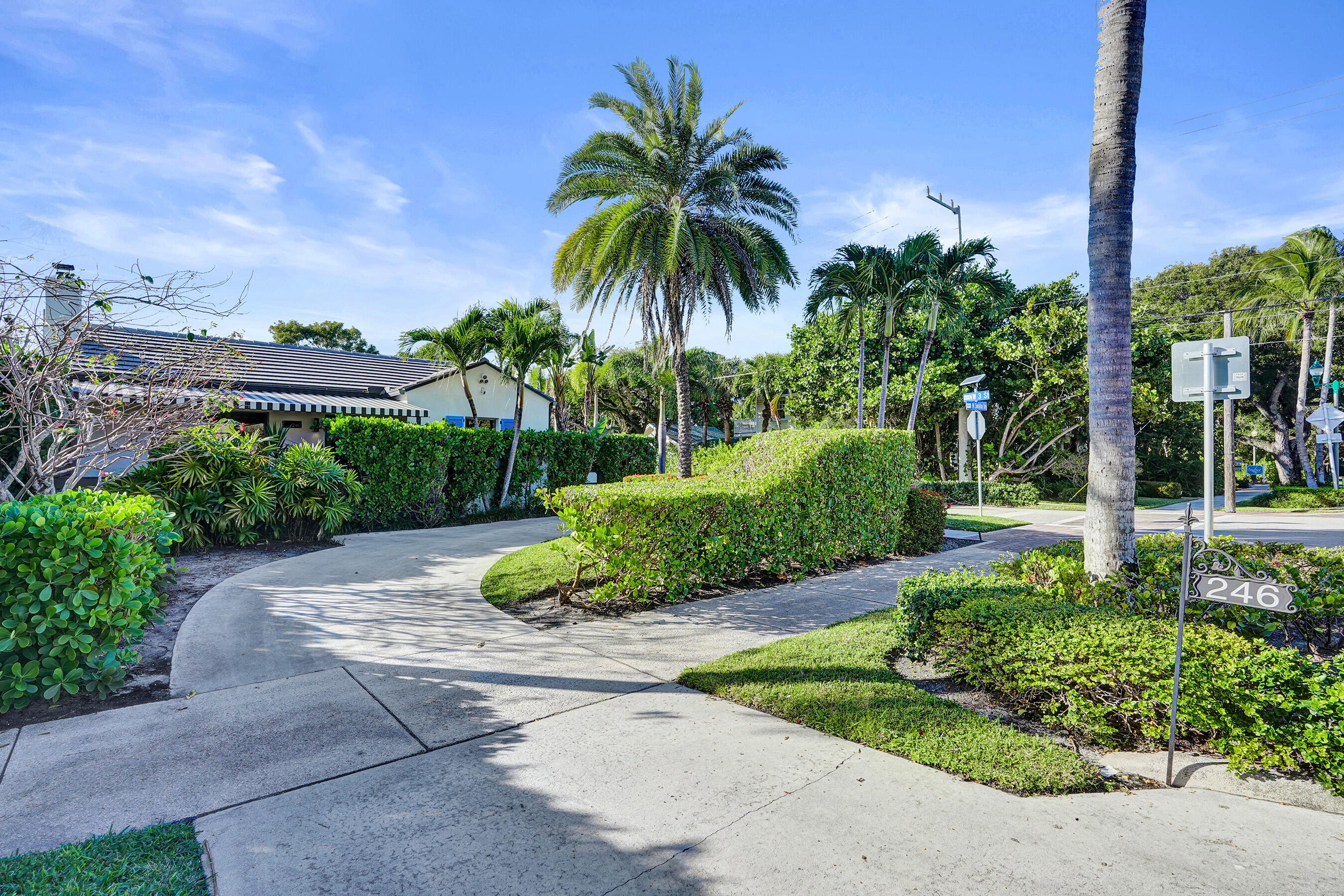 Delray Beach, Florida, 33444, United States, 3 Bedrooms Bedrooms, ,4 BathroomsBathrooms,Residential,For Sale,2001841