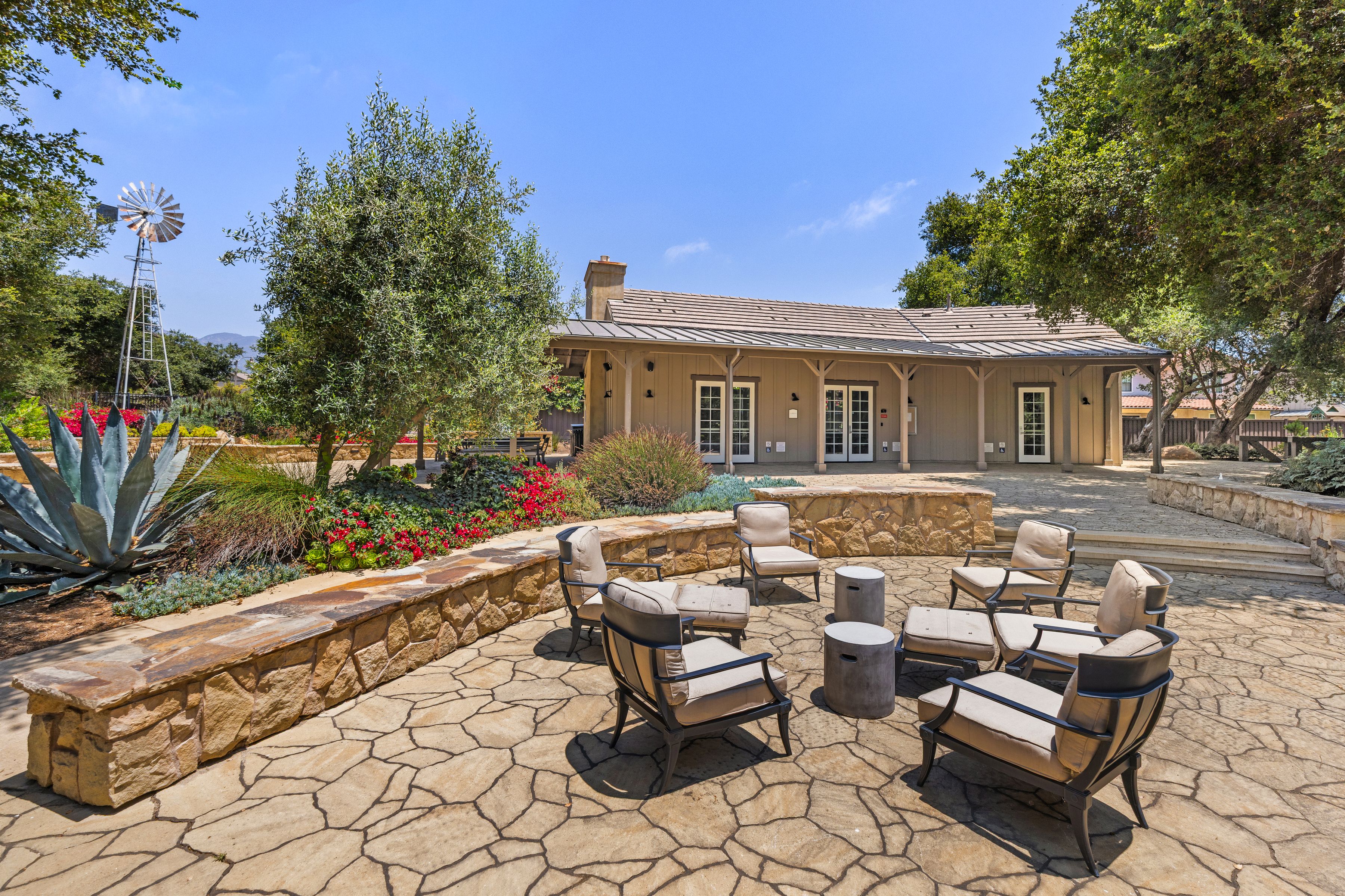  Refined California Living in Tree Farm - 物件實景