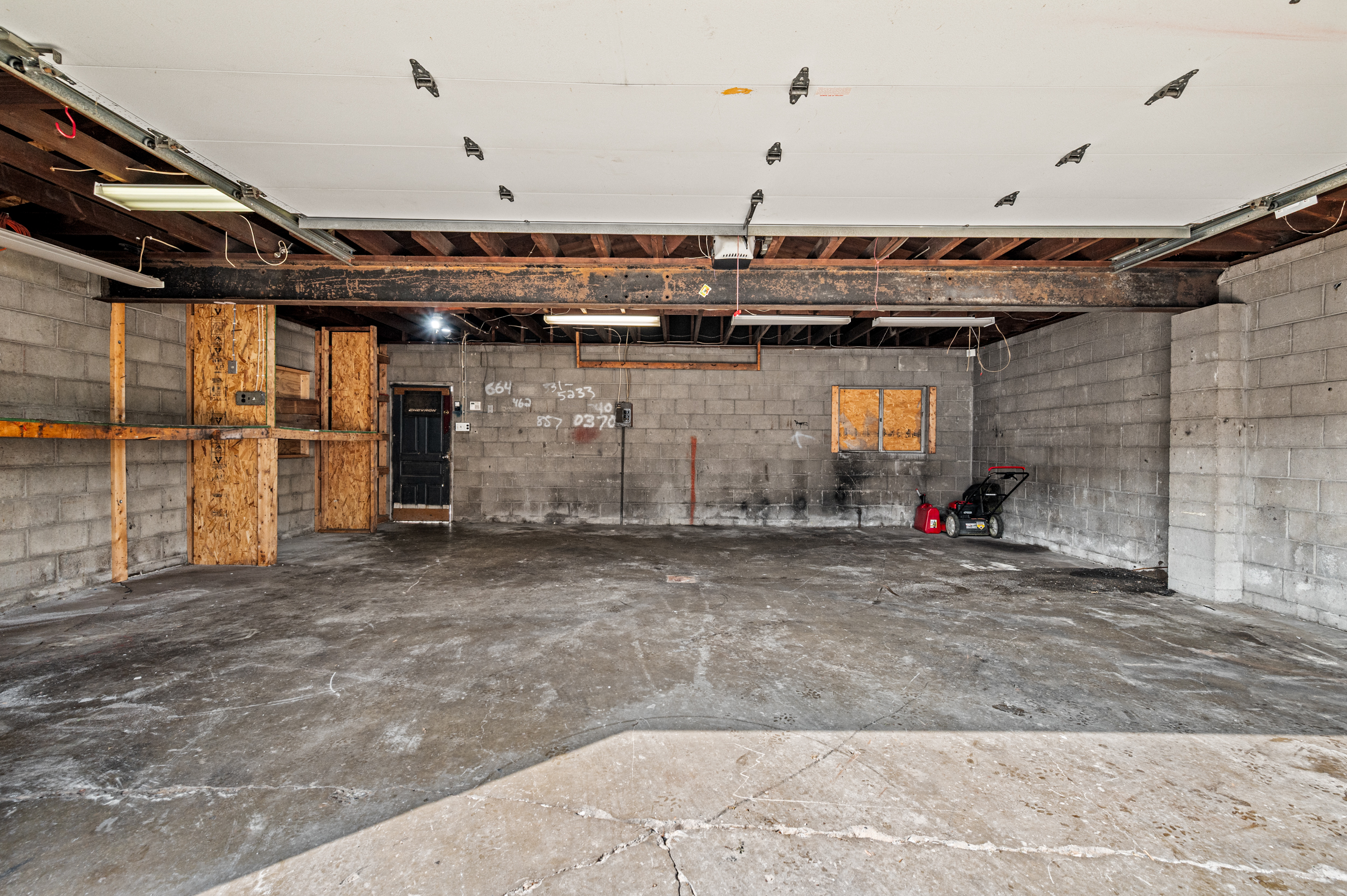  444 Russellwood Avenue, McKees Rocks, PA 15136 - 物件實景