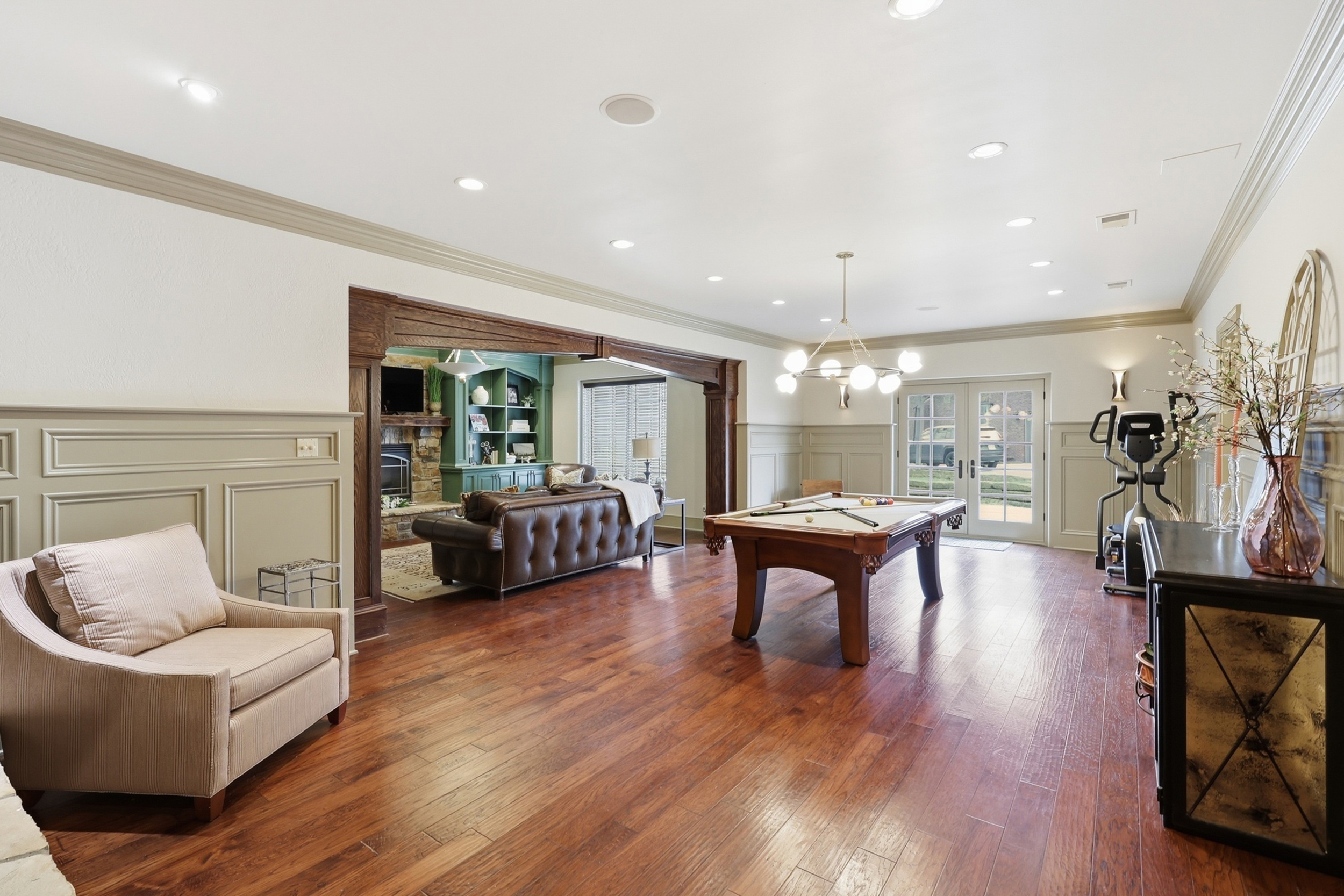  4848 Chelmsbury Lane - 物件實景