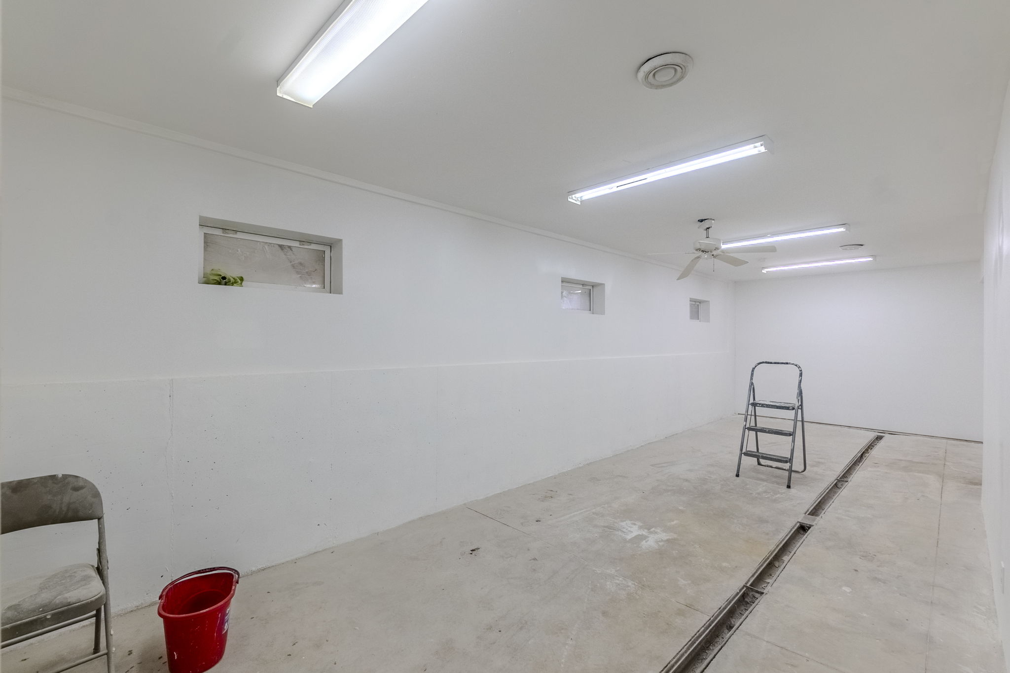 Clear Lake, Iowa, 50428, United States, 5 Bedrooms Bedrooms, ,3 BathroomsBathrooms,Residential,For Sale,1982765