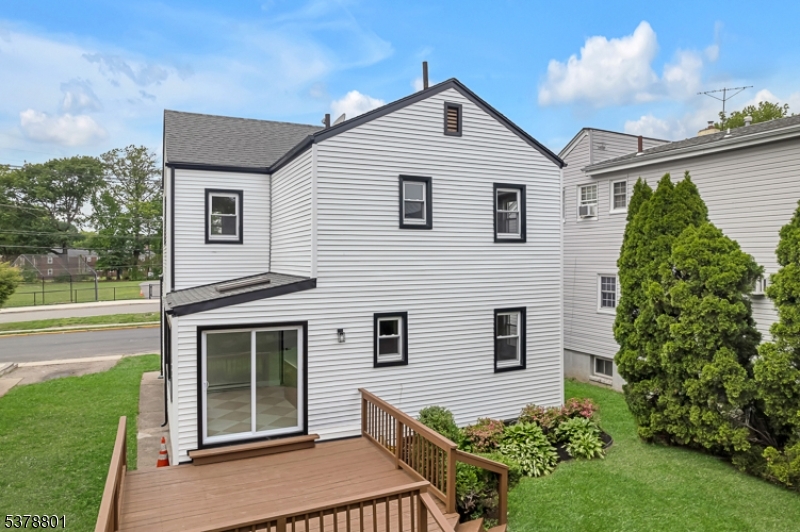 Hillside Twp., New Jersey, 07205, United States, 3 Bedrooms Bedrooms, ,2 BathroomsBathrooms,Residential,For Sale,1917929