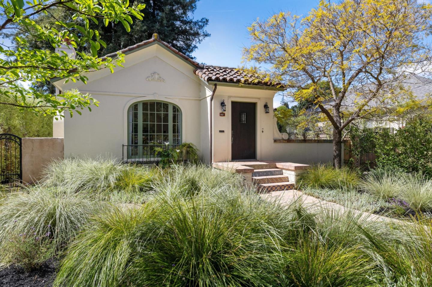 Menlo Park, California, 94025, United States, 4 Bedrooms Bedrooms, ,3 BathroomsBathrooms,Residential,For Sale,1901021