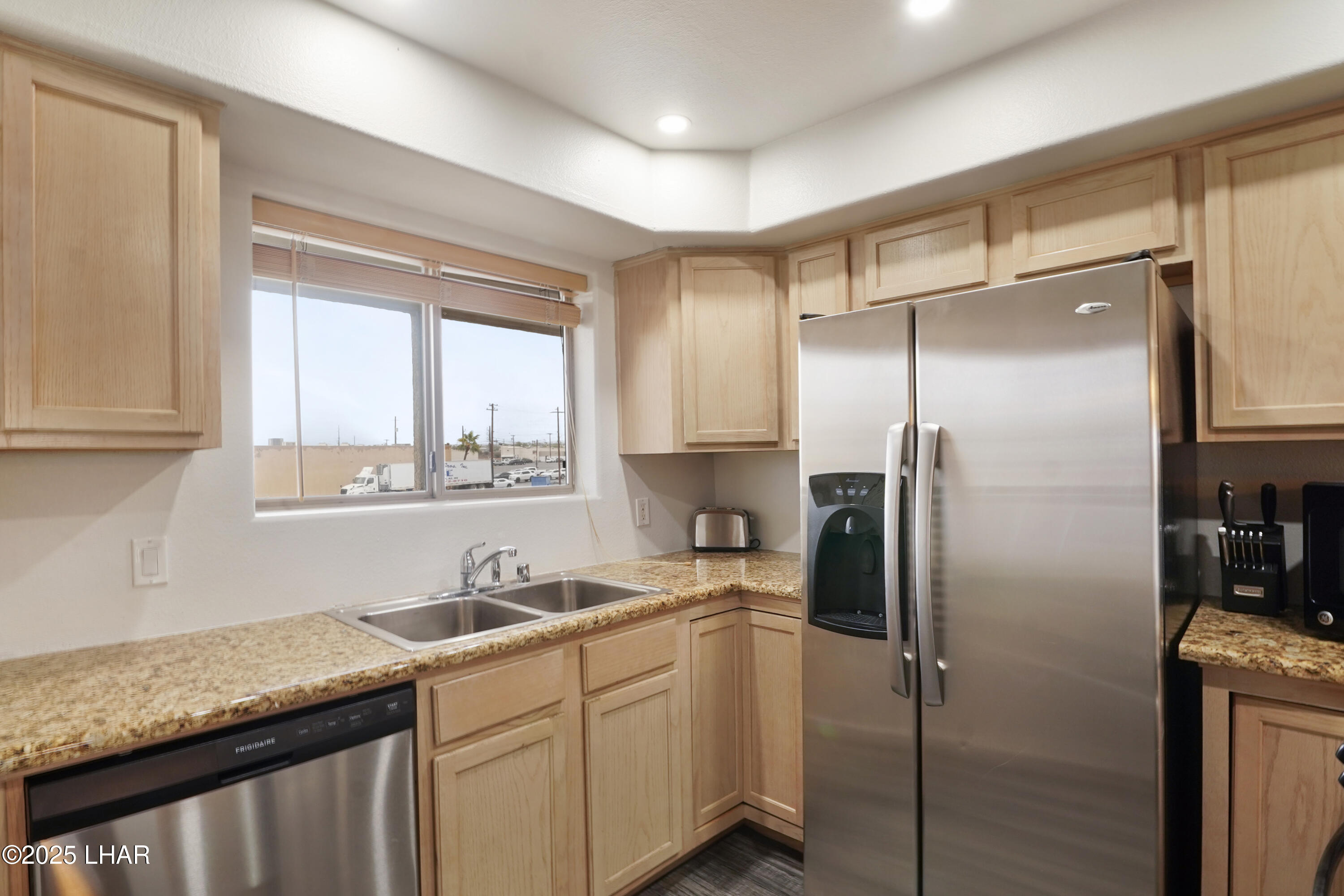 Lake Havasu City, Arizona, 86403, United States, 2 Bedrooms Bedrooms, ,1 BathroomBathrooms,Residential,For Sale,1999081