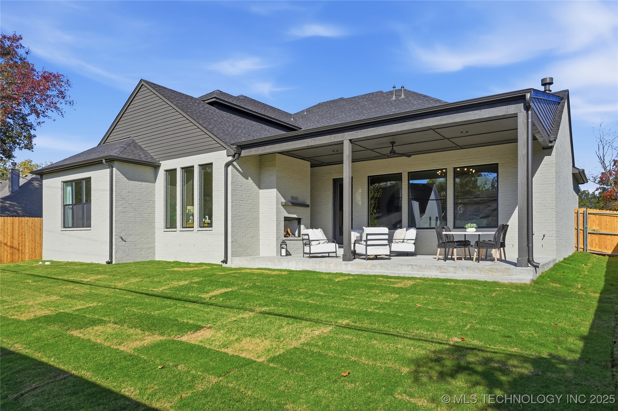 Tulsa, Oklahoma, 74114, United States, 4 Bedrooms Bedrooms, ,5 BathroomsBathrooms,Residential,For Sale,1990982