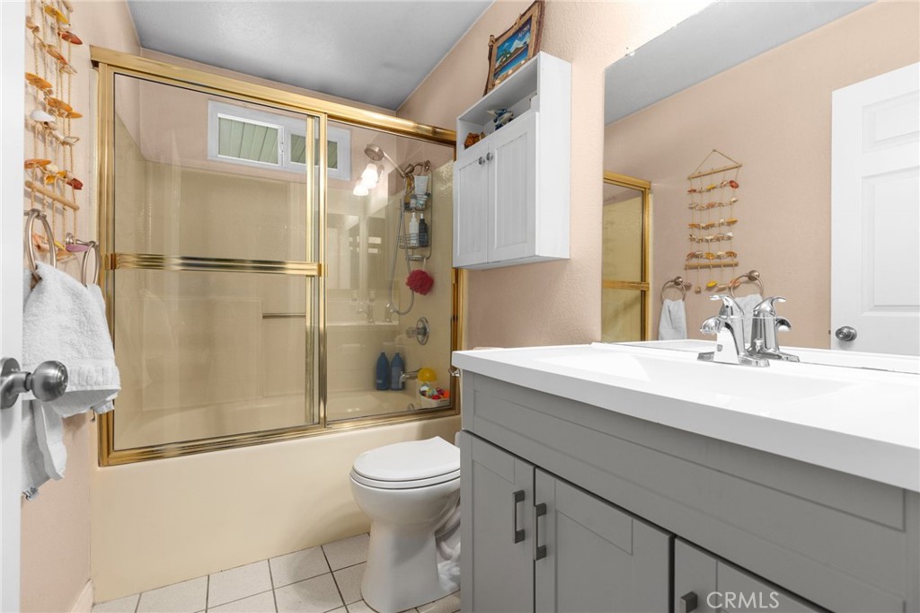 Canyon Lake, California, 92587, United States, 3 Bedrooms Bedrooms, ,2 BathroomsBathrooms,Residential,For Sale,2019703