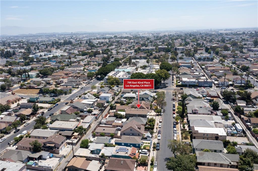 Los Angeles, California, 90011, United States, 6 Bedrooms Bedrooms, ,5 BathroomsBathrooms,Residential,For Sale,1974458