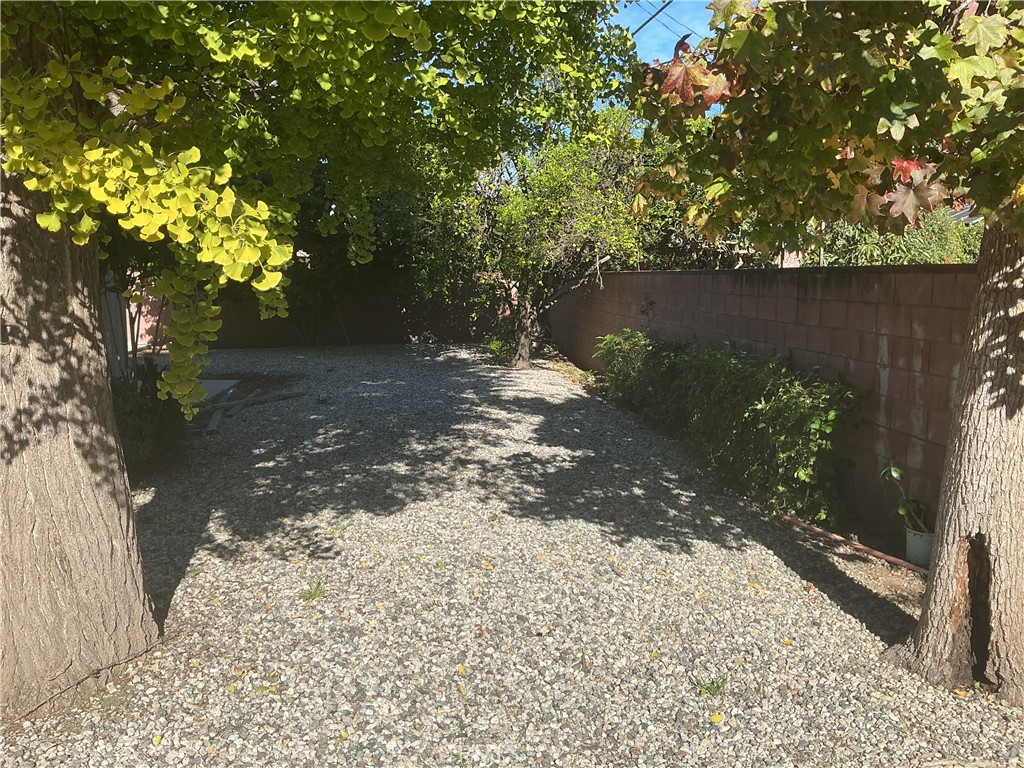 Reseda, California, 91335, United States, 6 Bedrooms Bedrooms, ,2 BathroomsBathrooms,Residential,For Sale,1993576