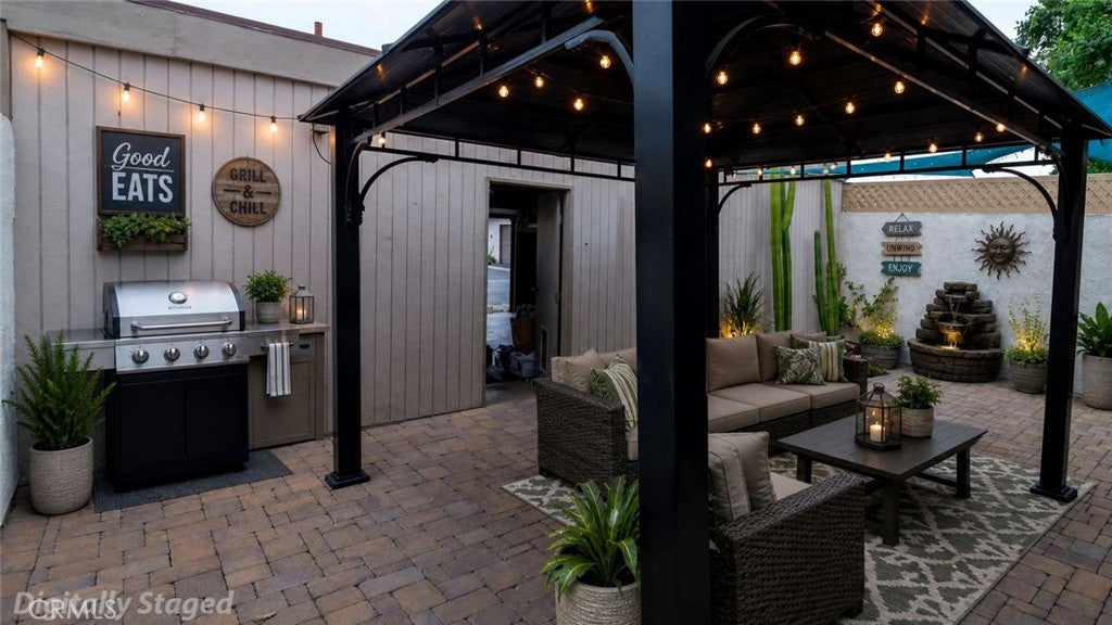 Montclair, California, 91763, United States, 3 Bedrooms Bedrooms, ,2 BathroomsBathrooms,Residential,For Sale,2049288