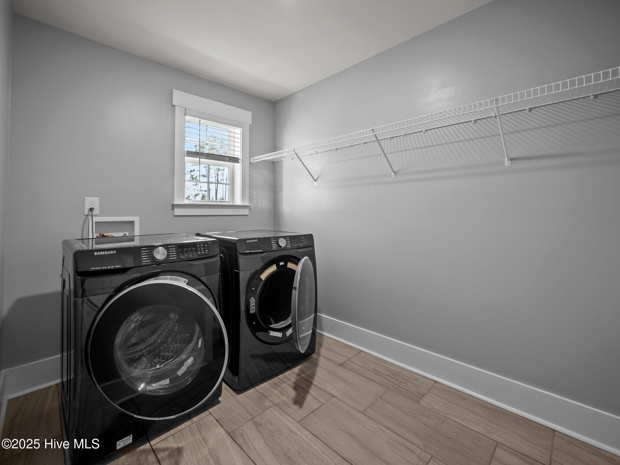 Newport, North Carolina, 28570, United States, 4 Bedrooms Bedrooms, ,3 BathroomsBathrooms,Residential,For Sale,1991180