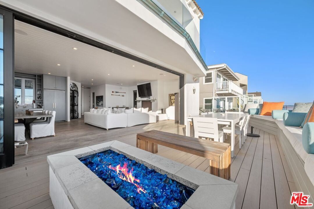 Malibu, California, 90265, United States, 3 Bedrooms Bedrooms, ,3 BathroomsBathrooms,Residential,For Sale,1918714