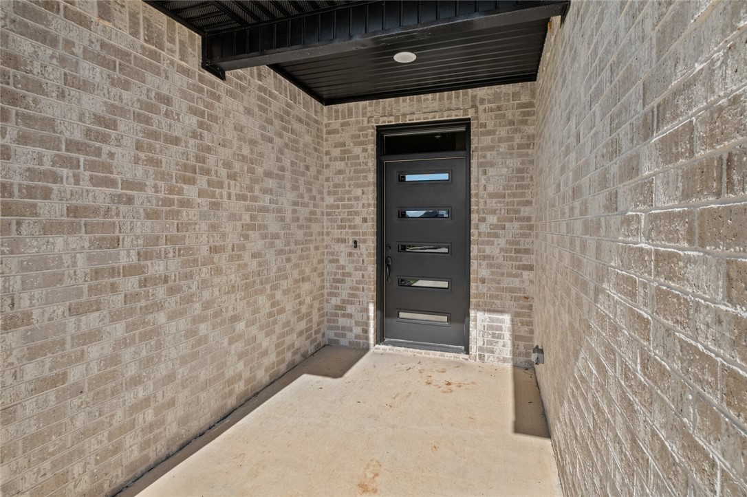 Centerton, Arkansas, 72719, United States, 4 Bedrooms Bedrooms, ,3 BathroomsBathrooms,Residential,For Sale,1890253