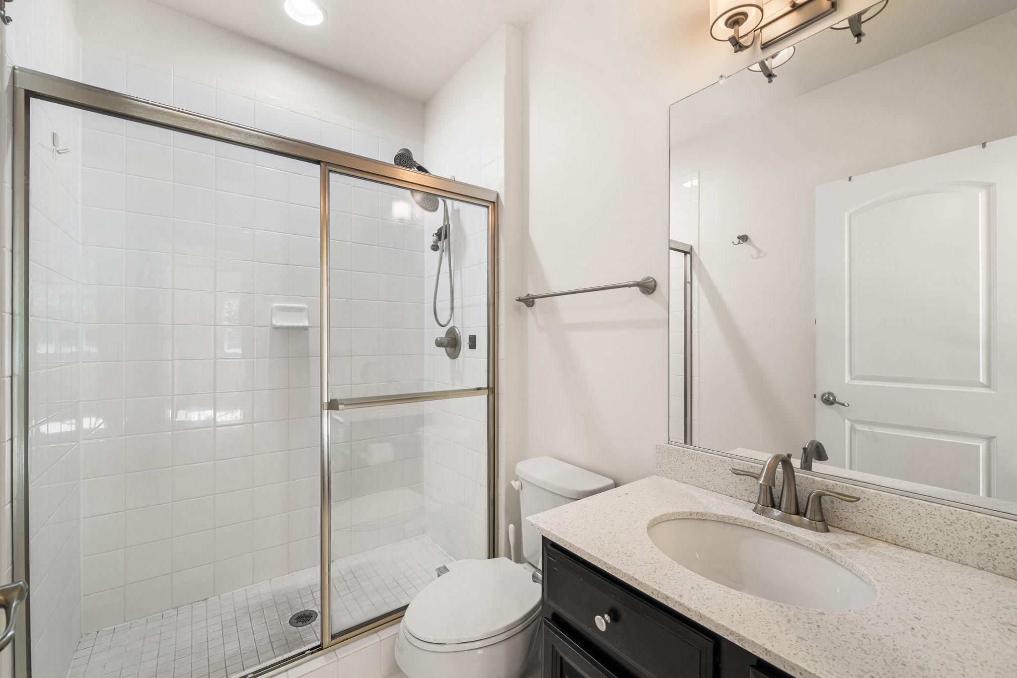  1385 Bishop Crest Court, Alexandria, VA, 22308 - 物件實景